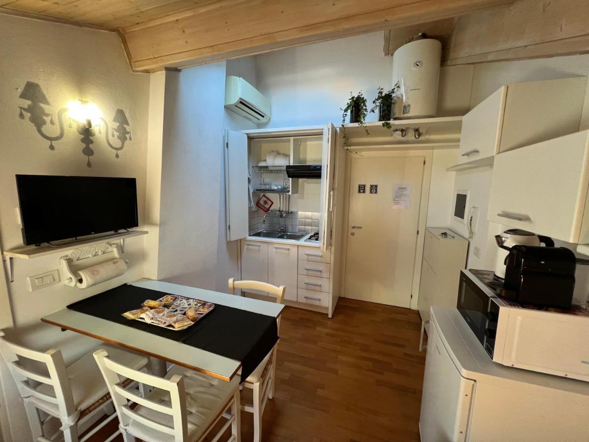 La Mansarda In Centro Daire Modena Dış mekan fotoğraf